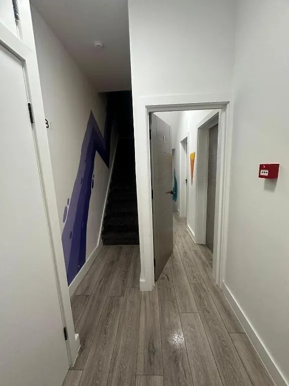 Pensionat Serviced Ensuite Double Room - Near Greenwich Park - The O2 Arena - Nearby Transport Links To Central London - New Cross Station - Lewisham Se14